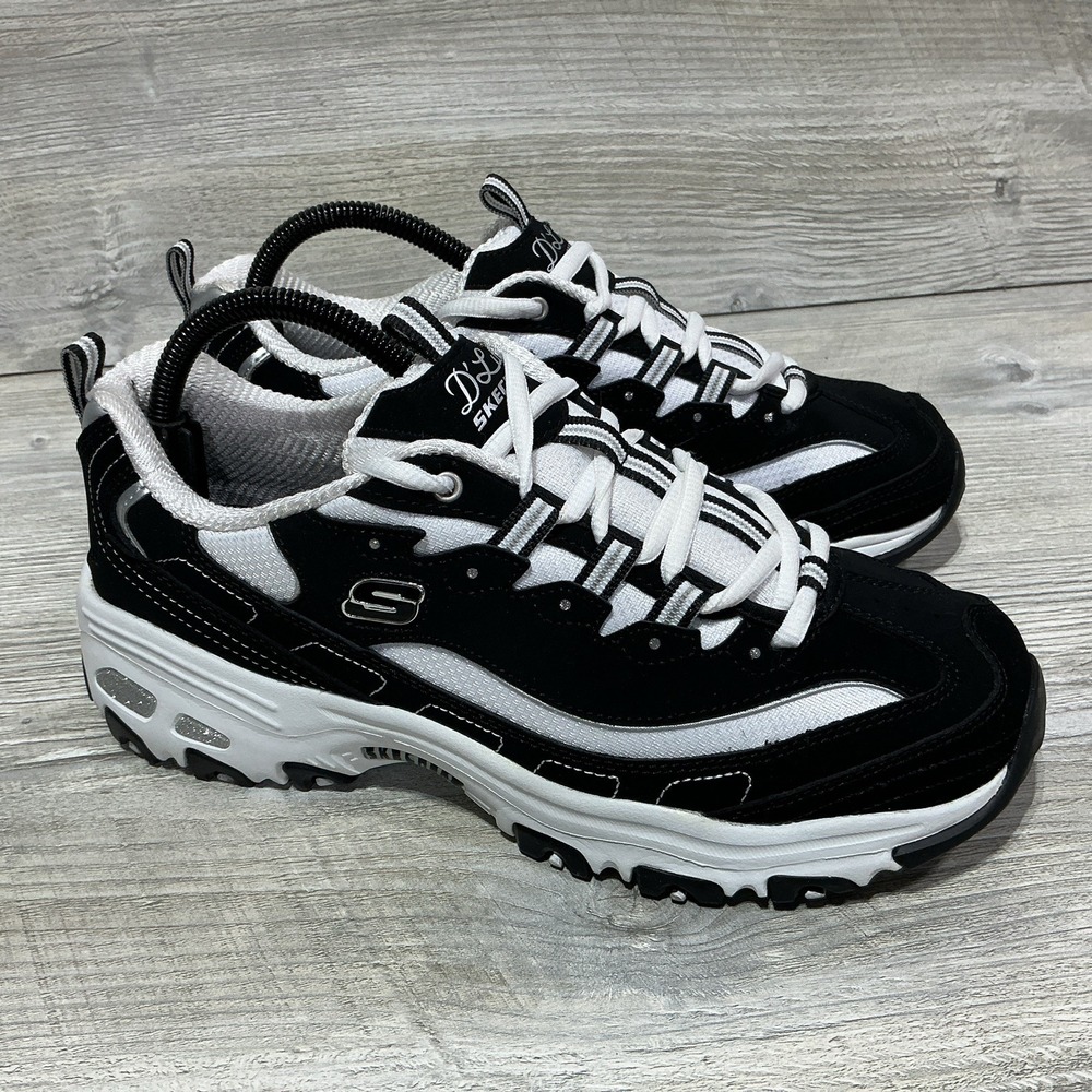 Skechers D'Lites-11930EW Womens Size 9 Wide Fit Black White Memory Foam Sneakers